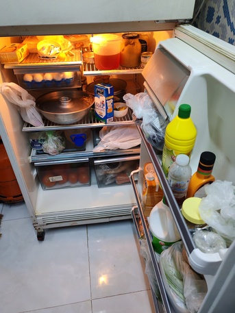 Jeddah, Household Items, SAR 450,  Used General Electric REFRIGERATOR Available For Sale