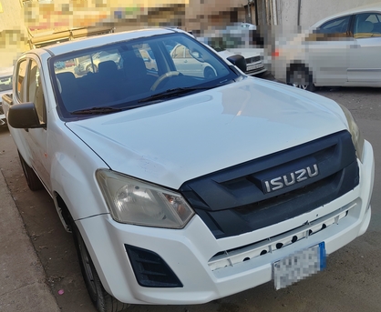 Madinah, Vehicles, Cars & Trucks , SAR 39500,  Isuzu D-MAX,  2016,  Manual,  210 KM,  For Sale Cash Or Installments