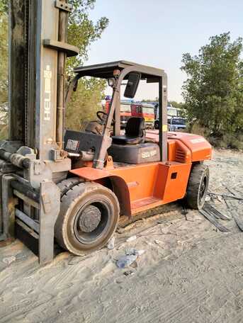 Jubail, Heavy Equipment, SAR 1000,  Forklifts Are Available For Rent.