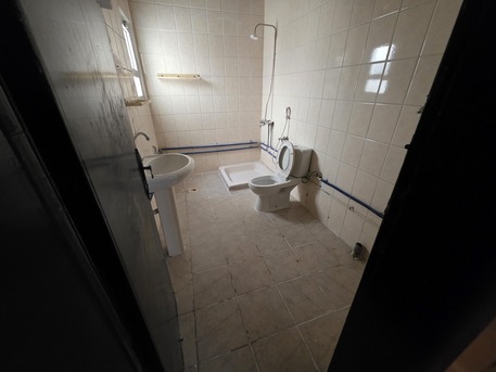 Manama, Apartments/Houses, BHD 250/month,  4 BR,  BHD:-250/month UN FURNISHED 4BHK APARTMENT FOR RENT IN MUHARAQ -: MUNEEB *35041493