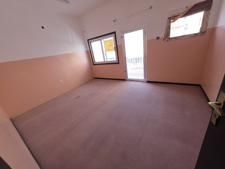 Manama, Apartments/Houses, BHD 250/month,  4 BR,  BHD:-250/month UN FURNISHED 4BHK APARTMENT FOR RENT IN MUHARAQ -: MUNEEB *35041493