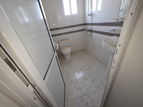 Manama, Apartments/Houses, BHD 170/month,  2 BR,  BHD:-170/month UN FURNISHED 2BHK APARTMENT FOR RENT IN MUHARAQ -:MUNEEB" *35041493