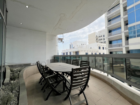 Juffair, Apartments/Houses, BHD 650/month,  Furnished,  3 BR,  280 Sq. Meter,  Spacious 3BR Penthouse With Large Balcony