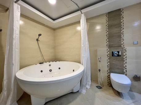 Juffair, Apartments/Houses, BHD 450/month,  Furnished,  3 BR,  170 Sq. Meter,  Family-Friendly Spacious 3BR With Facilities | Private Jacuzzi