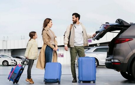 Dubai, Automotive, Zofeur - Hire A Chauffeur Service