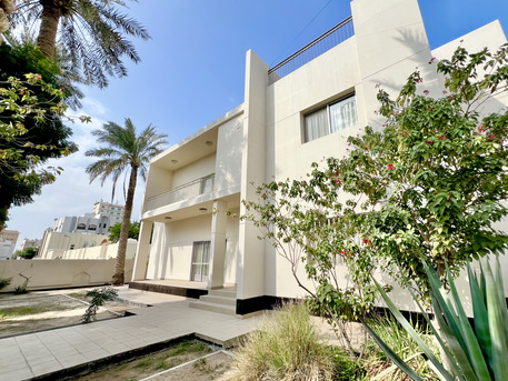 Adliya, Villas, BHD 900,  550 Sq. Meter,  Spacious 7BR Private Villa | Maid&rsquo;s Room + Large Garden