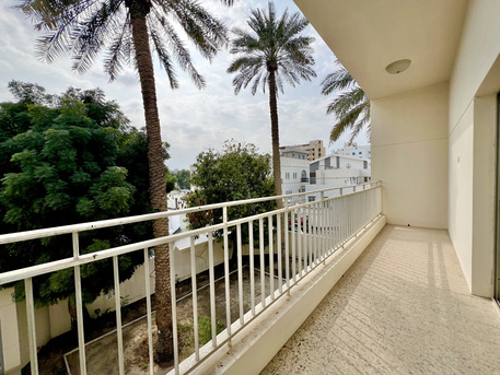 Adliya, Villas, BHD 900,  550 Sq. Meter,  Spacious 7BR Private Villa | Maid&rsquo;s Room + Large Garden