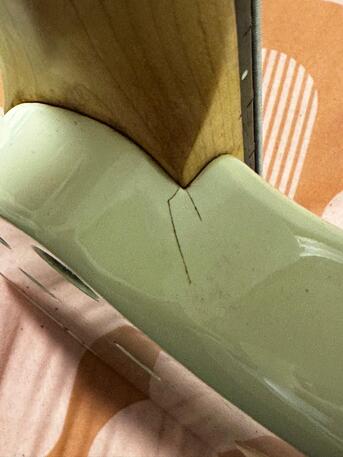 Dammam, Musical Instruments, SAR 1700,  Beautiful 5 String Yamaha Bass Guitar- Elegant Color