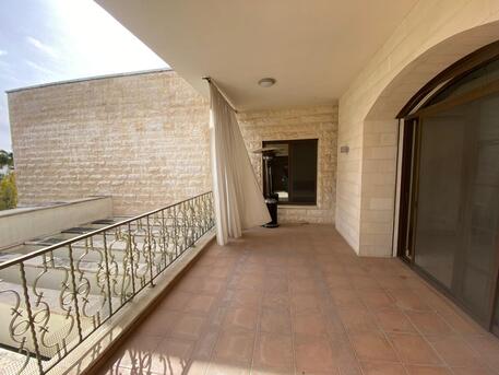Amman, Apartments/Houses, JOD 28000/year,  4 BR,  500 Sq. Meter,  Full Floor Apartment For Rent In Um Uthaina