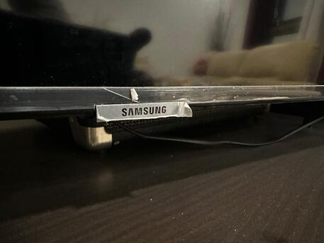 Dammam, Electronics, SAR 950,  SAMSUNG TV 50 Inch Smart TV With Box