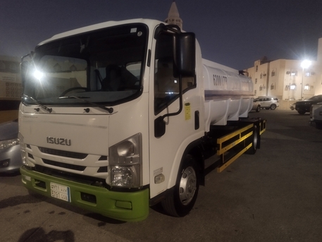 Dammam, Vehicles, Cars & Trucks , SAR 130000,  Isuzu 4200,  2022,  Automatic,  69000 KM,