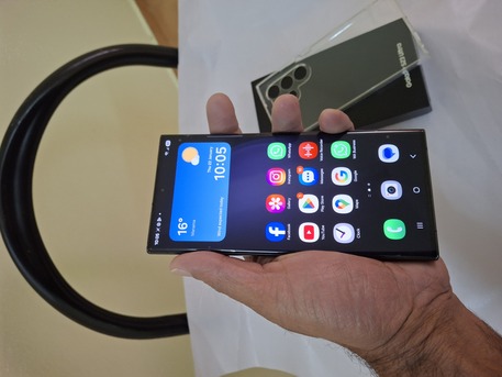 Manama, Mobile Phones, BHD 175,  Galaxy S23 Ultra - Good Condition - 256gb - Sale...!!!