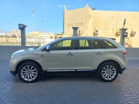 Amwaj, Vehicles, Cars & Trucks , Lincoln MKX,  2015,  Automatic,  97000 KM,   CAR FOR SALE