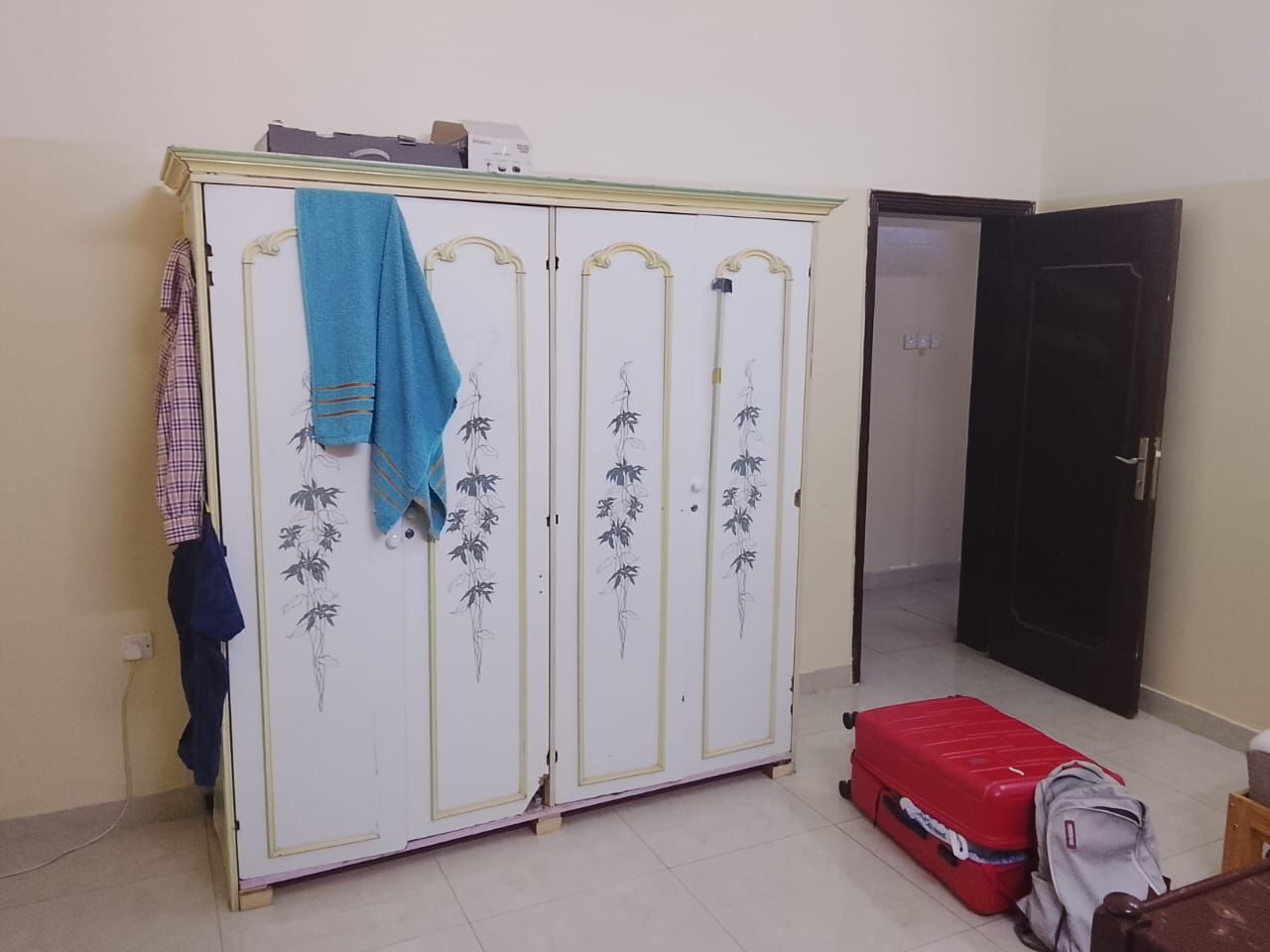 Manama, Bedspace For Rent, BHD 60/month,  Bedspace In A Furnished Flat, Unlimtd EWA Availble For Exetve Bachelor