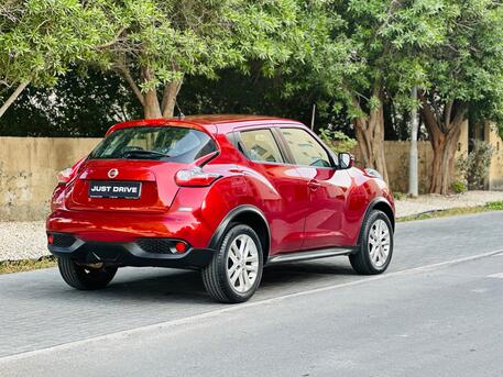 Manama, Vehicles, Cars & Trucks , BHD 2850,  NISSAN JUKE,  2016,  Automatic,  98000 KM,    MODEL BUTTON START AND PERFECTLY MAINTAINED  CAR
