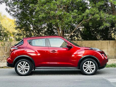 Manama, Vehicles, Cars & Trucks , BHD 2850,  NISSAN JUKE,  2016,  Automatic,  98000 KM,    MODEL BUTTON START AND PERFECTLY MAINTAINED  CAR