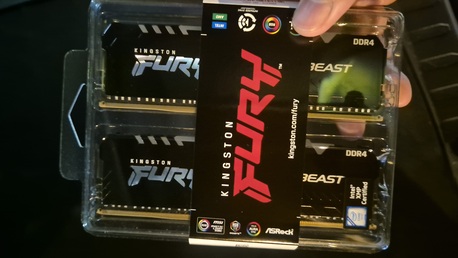 Riyadh, Computers, SAR 450,  Kingston Fury 16GB (2x8GB) DDR4 3200 For Sale