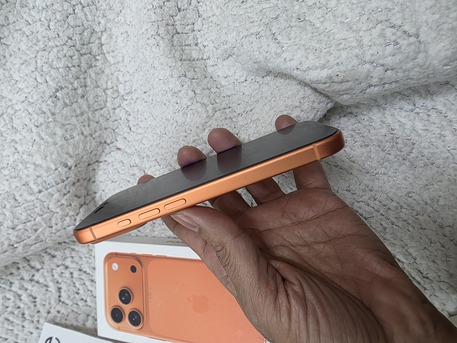 Khobar, Mobile Phones, SAR 4500,  IPhone 17 Pro 256gb Sale Swap With Apple Care Damage Warranty Jarrir Invoice