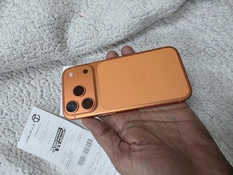 Khobar, Mobile Phones, SAR 4500,  IPhone 17 Pro 256gb Sale Swap With Apple Care Damage Warranty Jarrir Invoice