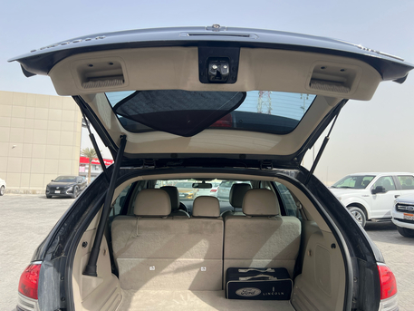 Riffa, Vehicles, Cars & Trucks , BHD 2750,  Lincoln MKX,  2013,  Automatic,  116000 KM,  FORD   Full Option For Sale