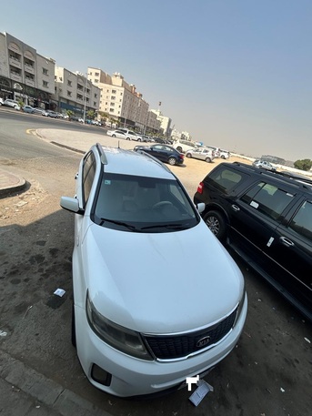 Riyadh, Vehicles, Cars & Trucks , SAR 31000,  Kia Sorento,  2015,  Automatic,  266000 KM,