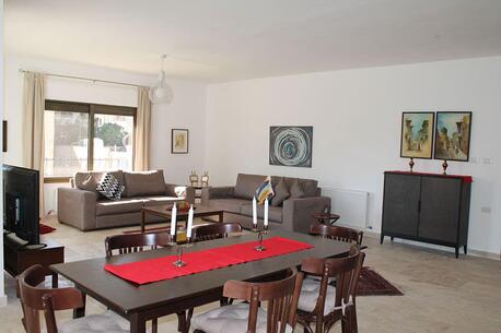 Amman, Apartments/Houses, JOD 16000/year,  Furnished,  3 BR,  Fully Furnished 3B Apart With Baconly In Jabal Webdeh 00962777688956