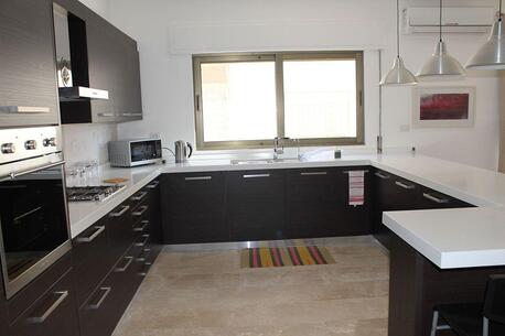 Amman, Apartments/Houses, JOD 16000/year,  Furnished,  3 BR,  Fully Furnished 3B Apart With Baconly In Jabal Webdeh 00962777688956