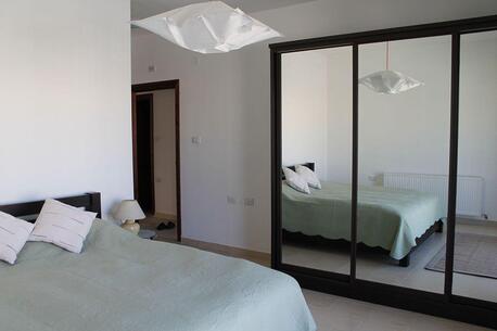 Amman, Apartments/Houses, JOD 16000/year,  Furnished,  3 BR,  Fully Furnished 3B Apart With Baconly In Jabal Webdeh 00962777688956