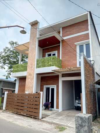 Jakarta, Real Estate For Sale, IDR 850000000,  3 BR,  165 Sq. Meter,  Modern, Move-In Ready Home In Bawen, Kab. Semarang, Central Java Location