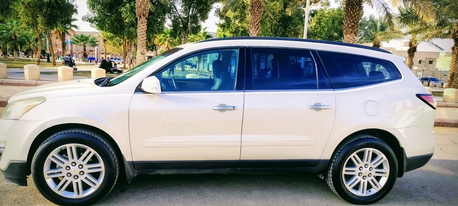 Riyadh, Vehicles, Cars & Trucks , SAR 28000,  Chevrolet Traverse,  2014,  Automatic,  257000 KM,    LT (Semi Full Options)