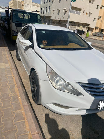 Al Kharj, Vehicles, Cars & Trucks , SAR 24000,  Hyundai Sonata,  2012,  Automatic,  285000 KM,  Sonata Car  Model