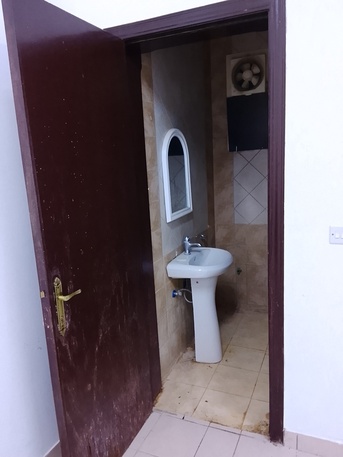 Azizia, Rooms Available, SAR 800/month,  Room Available For Two Person Only Bechlors.