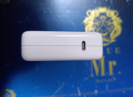 Riyadh, Electronics, SAR 150,  Apple USB-C Power Adapter