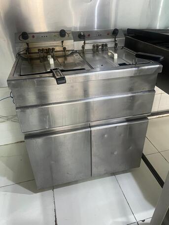 Jeddah, Appliances, Commercial Double Deep Fryer &ndash; Twin Tank Stainless Steel (Restaurant Grade)
