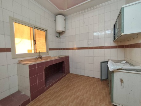 Manama, Apartments/Houses, BHD 180/month,  2 BR,  Guful:- 2Bhk Unfurnished Flat On Rent With Acs.Bd 180/- With Ewa,30Bd Limit.