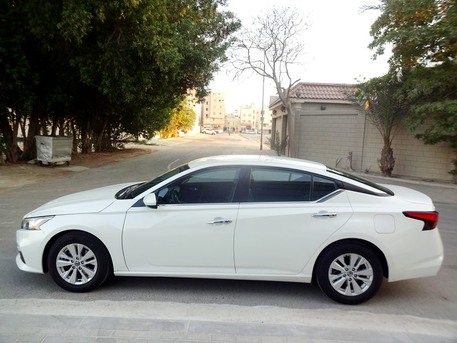 Umm Al Hassam, Vehicles, Cars & Trucks , BHD 5400,  Nissan Altima,  2021,  Automatic,  72000 KM,  New Shape-Excellent Condition # Loan-Trade Facility