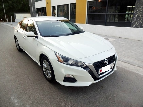 Umm Al Hassam, Vehicles, Cars & Trucks , BHD 5400,  Nissan Altima,  2021,  Automatic,  72000 KM,  New Shape-Excellent Condition # Loan-Trade Facility