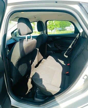 Juffair, Vehicles, Cars & Trucks , BHD 2700,  Ford Focus,  2018,  Automatic,  98000 KM,  SINGLE OWNER AGENCY SERVICE