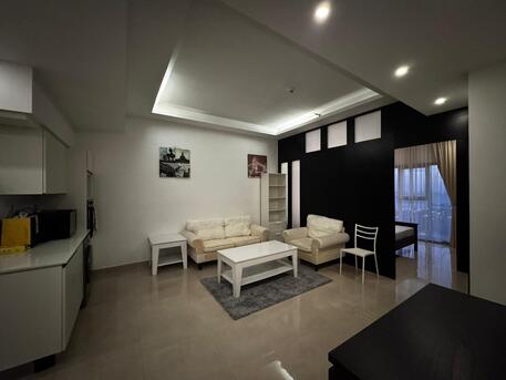 Juffair, Apartments, Flats, Houses & Villas, BHD 350/month,  Furnished,  Studio,  Modern 1BHK Apartment For Rent In A Prime Tower In Juffair