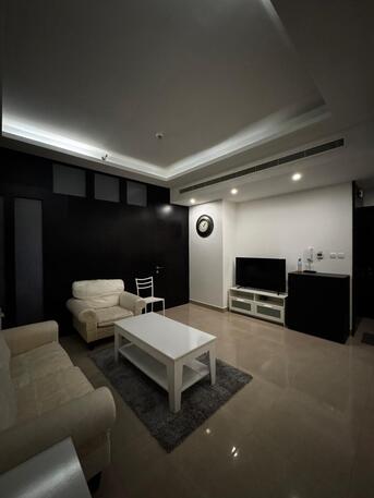 Juffair, Apartments, Flats, Houses & Villas, BHD 350/month,  Furnished,  Studio,  Modern 1BHK Apartment For Rent In A Prime Tower In Juffair