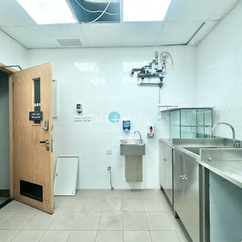 Kuwait City, Shops, KWD 4000,  Shop For Rent | Bneid Al Qar, Kuwait