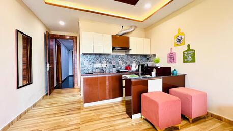 Gurgaon, Apartments/Houses, INR 3500/day,  Furnished,  Studio,  300 Sq. Feet,  Studio Near Medanta Medicity Hospital In Sector 38 Gurgaon)