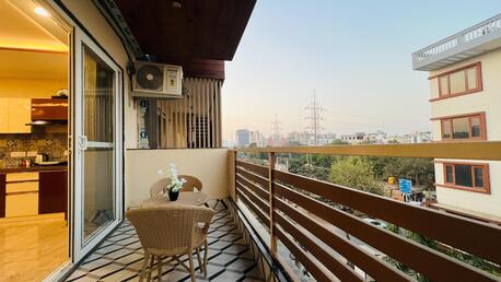 Gurgaon, Apartments/Houses, INR 6500/day, Furnished, 2 BR, 900 Sq. Feet, Two Bedroom Apartment Near Medanta Medicity Hospital