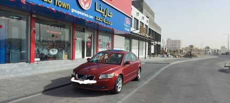 Manama, Vehicles, Cars & Trucks , BHD 1400,  Volvo S40,  2012,  Automatic,  85000 KM,  Volvo Car For Sale- 1400 BD