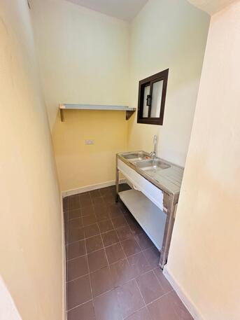 Manama, Apartments/Houses, BHD 150/month,  1 BR,  Flat For Rent In Manama With EWA , Unlimited Nearby Shiffa Hospital