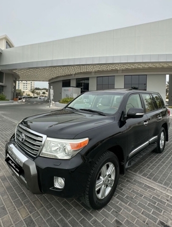East Riffa, Vehicles, Cars & Trucks , BHD 13200,  Toyota Land Cruiser,  2013,  Automatic,  190000 KM,  Toyota L/Cruiser VXR 5.7-  - SOLD