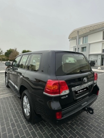 East Riffa, Vehicles, Cars & Trucks , BHD 13200,  Toyota Land Cruiser,  2013,  Automatic,  190000 KM,  Toyota L/Cruiser VXR 5.7-  - SOLD