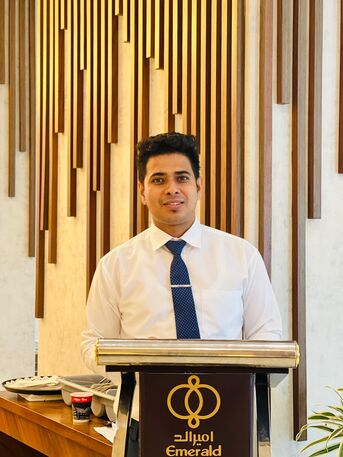 Al Balad, Job Seekers, Tea Boy,waiter