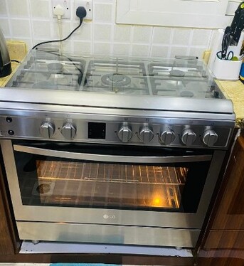 Riyadh, Appliances, SAR 1500,  LG LF98V05S 90&times;60 Cm Gas Cooker &ndash; 5 Burners &ndash; Well Maintained