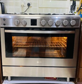 Riyadh, Appliances, SAR 1500,  LG LF98V05S 90&times;60 Cm Gas Cooker &ndash; 5 Burners &ndash; Well Maintained